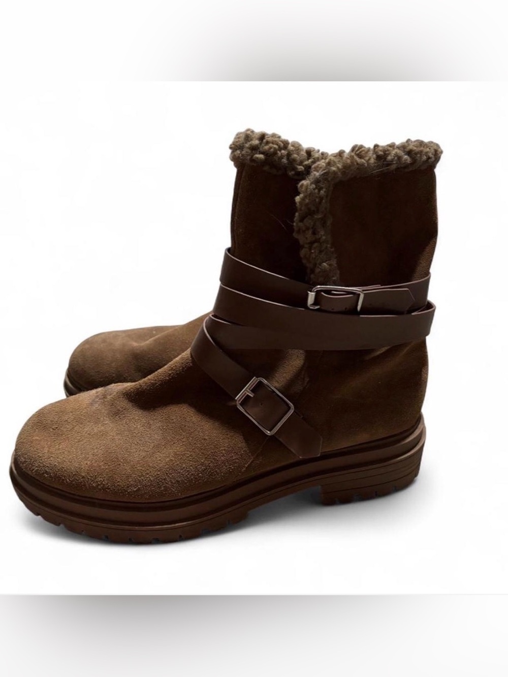 women’s 9 Brown suede ankle boots with faux fur lining and buckle straps #winter